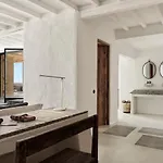 Nomad Mykonos - Small Luxury Of The World 5* Καλό Λιβάδι